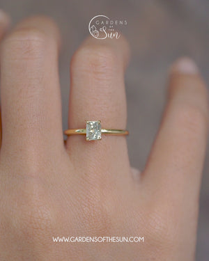 Mint Green Montana Sapphire Ring in Ethical Gold